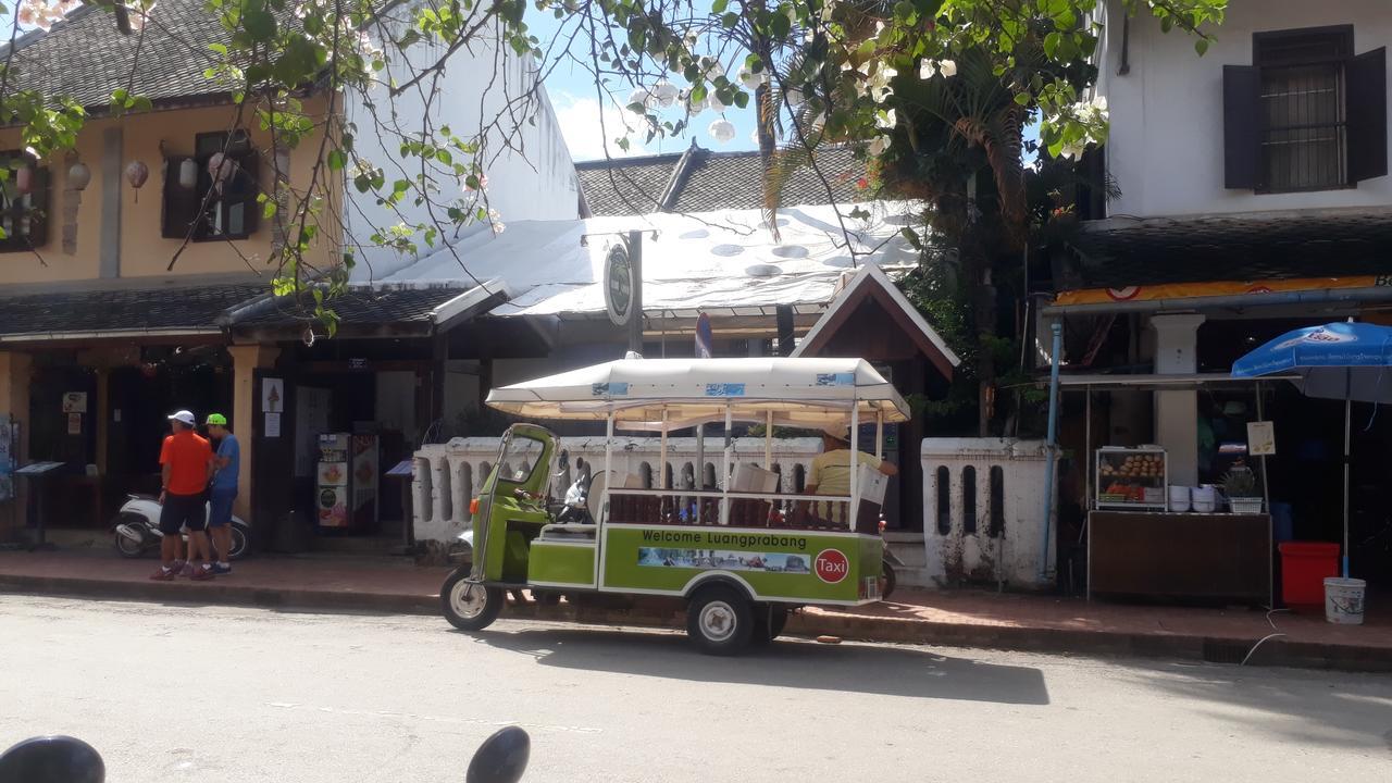 Tony Central Hostel Luang Prabang Exterior foto